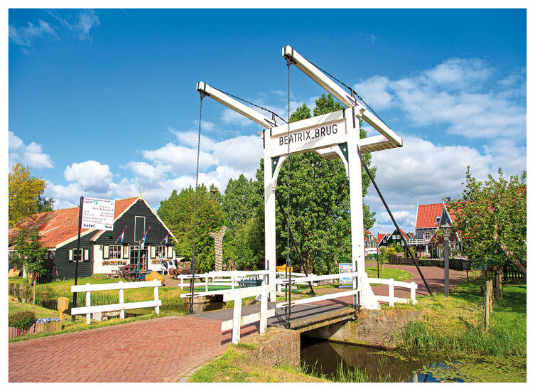 Marken Postkarte - Beatrix-BrĂĽcke (C065)