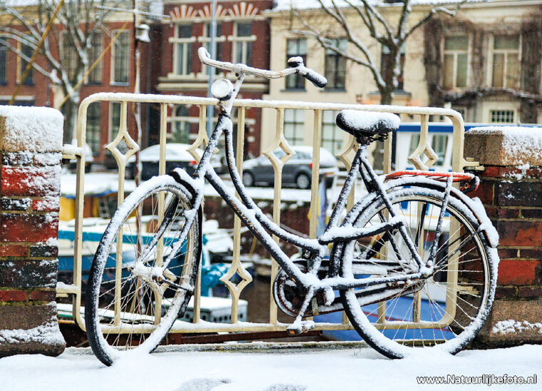 Fahrrad im Schnee Postkarte (0893)