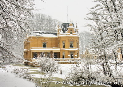 ansichtkaart winter borg Nienoord, winter postcard castle Nienoord, winter Postkarte Schloss Nienoord