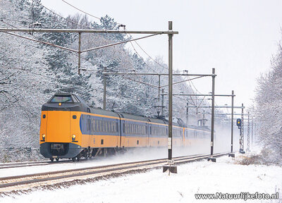 ansichtkaart Intercity trein in de winter