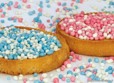 ansichtkaart beschuit met muisjes