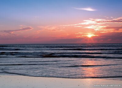 ansichtkaart zonsondergang op Texel